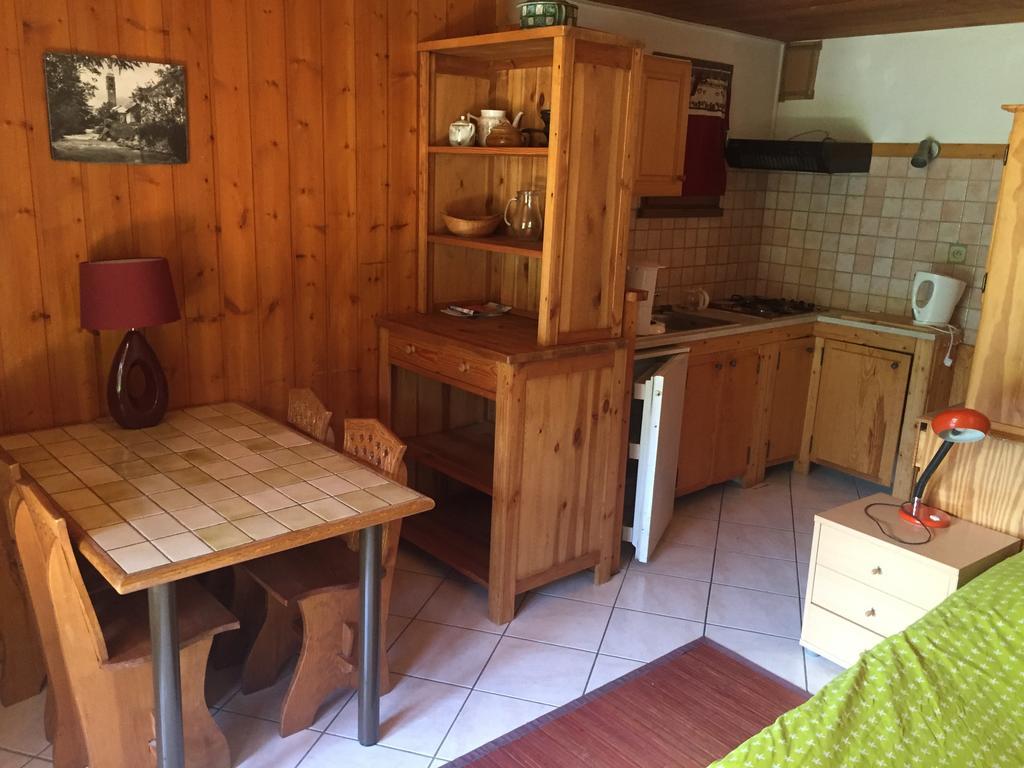 Chalets La Caillaude La Salle-les-Alpes Rom bilde