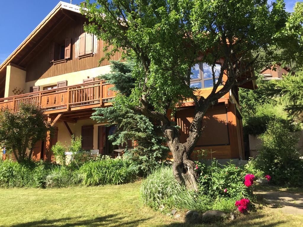 Chalets La Caillaude La Salle-les-Alpes Rom bilde